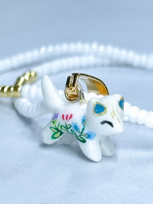 Gatito blanco